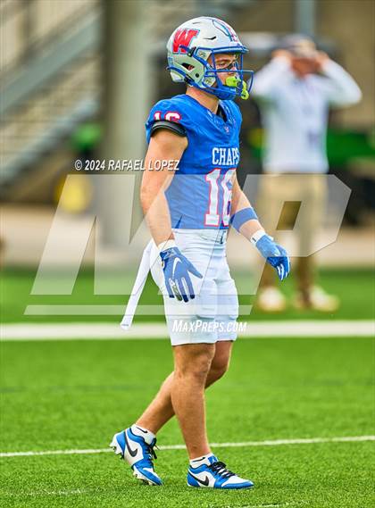 Thumbnail 3 in Westlake vs. North Shore (UIL 6A D1 Football Semifinal) photogallery.