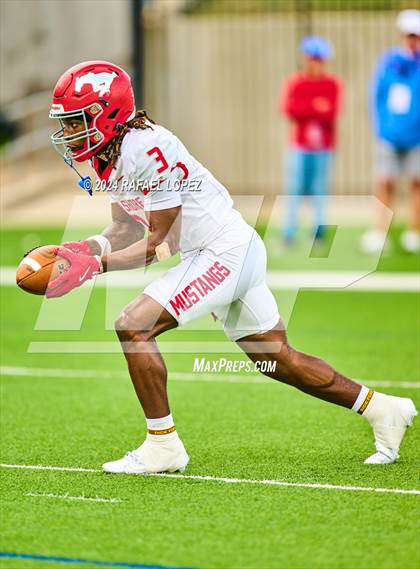 Thumbnail 1 in Westlake vs. North Shore (UIL 6A D1 Football Semifinal) photogallery.