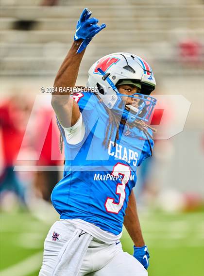 Thumbnail 3 in Westlake vs. North Shore (UIL 6A D1 Football Semifinal) photogallery.