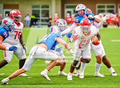 Thumbnail 2 in Westlake vs. North Shore (UIL 6A D1 Football Semifinal) photogallery.