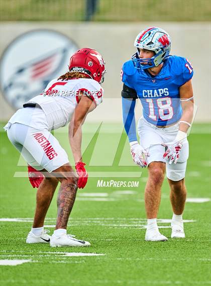 Thumbnail 2 in Westlake vs. North Shore (UIL 6A D1 Football Semifinal) photogallery.