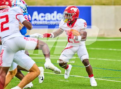 Thumbnail 3 in Westlake vs. North Shore (UIL 6A D1 Football Semifinal) photogallery.