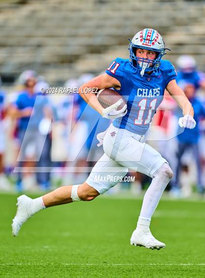 Thumbnail 3 in Westlake vs. North Shore (UIL 6A D1 Football Semifinal) photogallery.