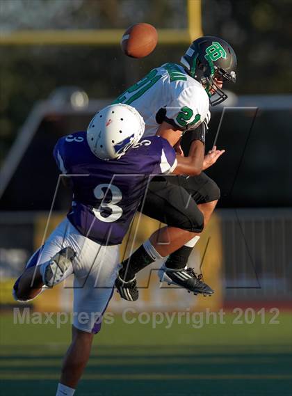 Thumbnail 2 in Franklin vs. Thousand Oaks (Battle for Veterans) photogallery.
