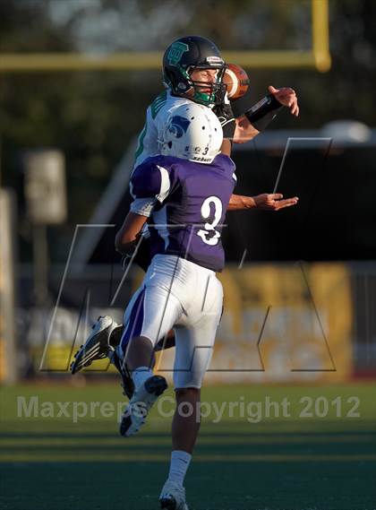 Thumbnail 1 in Franklin vs. Thousand Oaks (Battle for Veterans) photogallery.