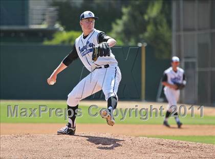 Thumbnail 2 in Parker vs. La Jolla Country Day (CIF SDS D4 Final) photogallery.