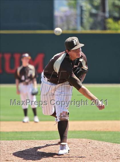 Thumbnail 3 in Parker vs. La Jolla Country Day (CIF SDS D4 Final) photogallery.