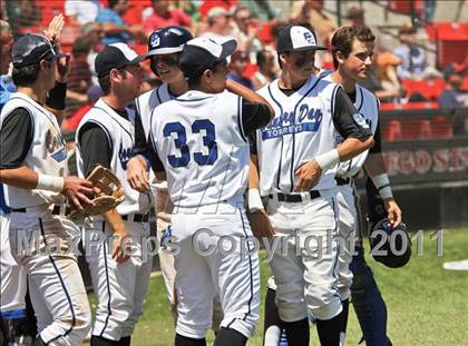 Thumbnail 2 in Parker vs. La Jolla Country Day (CIF SDS D4 Final) photogallery.