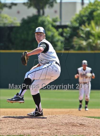 Thumbnail 2 in Parker vs. La Jolla Country Day (CIF SDS D4 Final) photogallery.