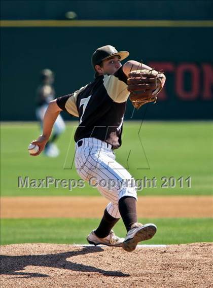 Thumbnail 2 in Parker vs. La Jolla Country Day (CIF SDS D4 Final) photogallery.