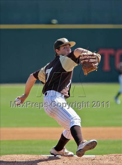 Thumbnail 3 in Parker vs. La Jolla Country Day (CIF SDS D4 Final) photogallery.