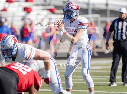 Thumbnail 3 in Westlake v San Antonio Stevens (UIL 6A D1 Regional Playoff) photogallery.