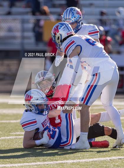 Thumbnail 1 in Westlake v San Antonio Stevens (UIL 6A D1 Regional Playoff) photogallery.