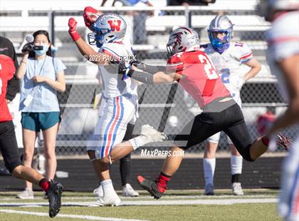 Thumbnail 2 in Westlake v San Antonio Stevens (UIL 6A D1 Regional Playoff) photogallery.