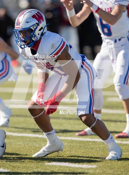 Thumbnail 3 in Westlake v San Antonio Stevens (UIL 6A D1 Regional Playoff) photogallery.