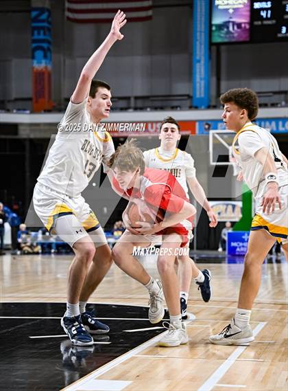 Thumbnail 1 in Lackawanna Trail vs Old Forge (PIAA District 2 Class 2A Final) photogallery.