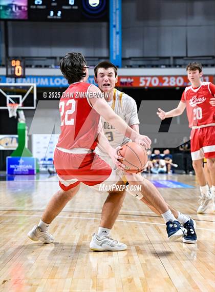Thumbnail 2 in Lackawanna Trail vs Old Forge (PIAA District 2 Class 2A Final) photogallery.