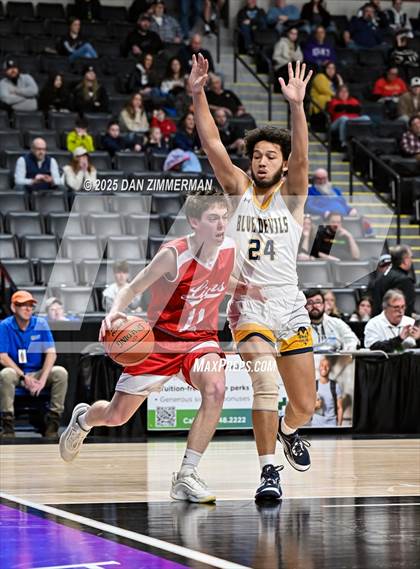 Thumbnail 3 in Lackawanna Trail vs Old Forge (PIAA District 2 Class 2A Final) photogallery.