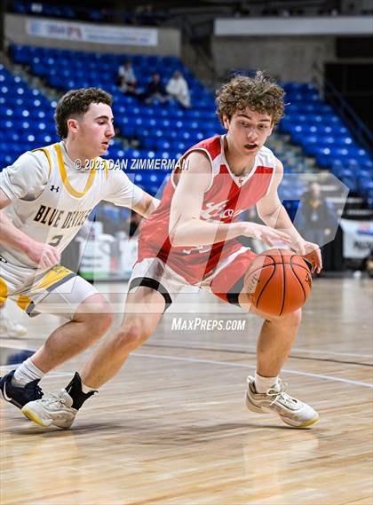 Thumbnail 3 in Lackawanna Trail vs Old Forge (PIAA District 2 Class 2A Final) photogallery.