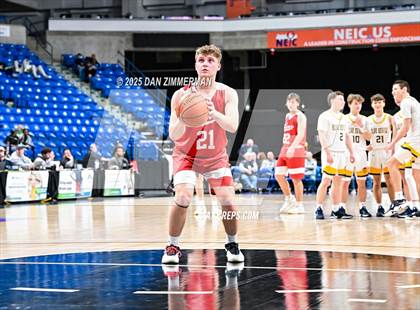 Thumbnail 3 in Lackawanna Trail vs Old Forge (PIAA District 2 Class 2A Final) photogallery.