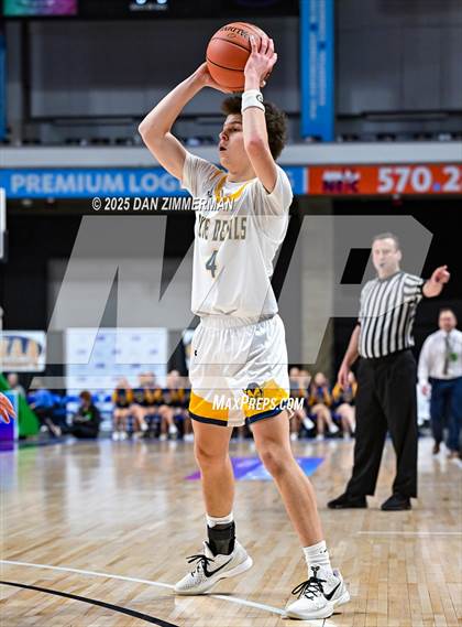 Thumbnail 3 in Lackawanna Trail vs Old Forge (PIAA District 2 Class 2A Final) photogallery.