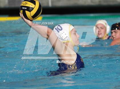 Thumbnail 1 in Menlo-Atherton vs. Newberg (Western States Tournament) photogallery.
