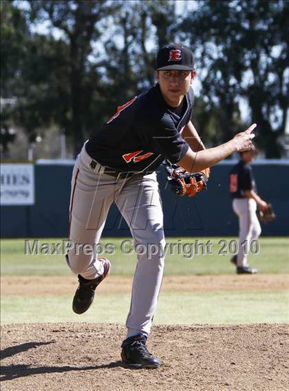 Thumbnail 1 in Escondido @ Carlsbad photogallery.