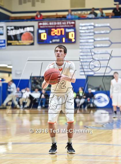 Thumbnail 2 in Lamar vs. Valley Springs (AAA 3A Round Two State Playoff) photogallery.