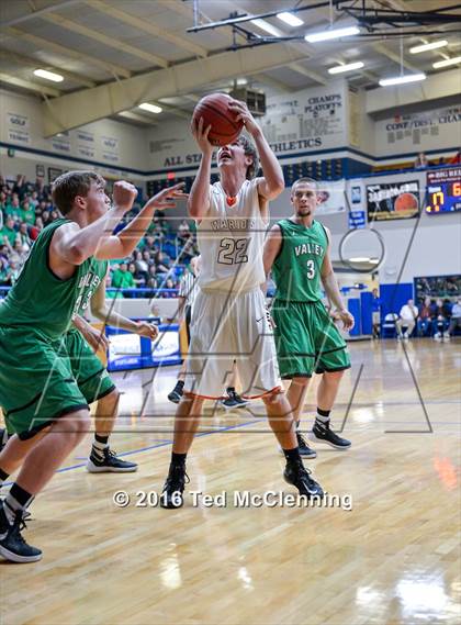 Thumbnail 3 in Lamar vs. Valley Springs (AAA 3A Round Two State Playoff) photogallery.