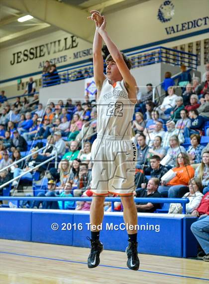 Thumbnail 2 in Lamar vs. Valley Springs (AAA 3A Round Two State Playoff) photogallery.