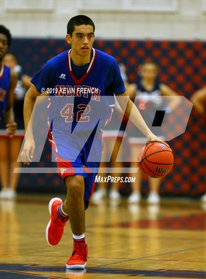 Thumbnail 2 in North vs McClintock (McClintock Holiday Tournament) photogallery.