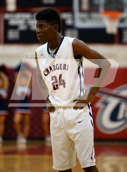 Thumbnail 3 in North vs McClintock (McClintock Holiday Tournament) photogallery.