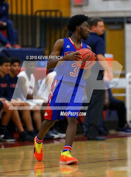 Thumbnail 2 in North vs McClintock (McClintock Holiday Tournament) photogallery.