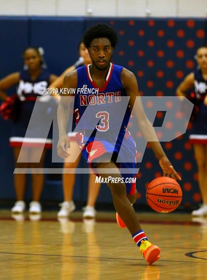 Thumbnail 1 in North vs McClintock (McClintock Holiday Tournament) photogallery.