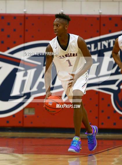 Thumbnail 2 in North vs McClintock (McClintock Holiday Tournament) photogallery.