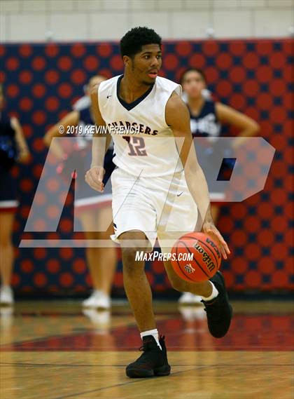 Thumbnail 1 in North vs McClintock (McClintock Holiday Tournament) photogallery.