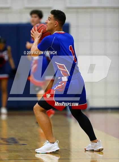 Thumbnail 2 in North vs McClintock (McClintock Holiday Tournament) photogallery.