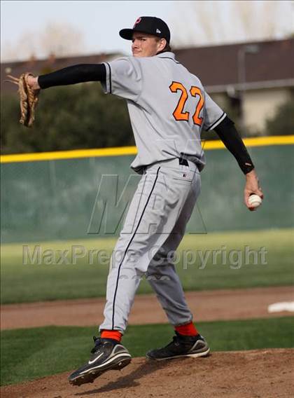 Thumbnail 1 in Pittsburg @ Livermore photogallery.