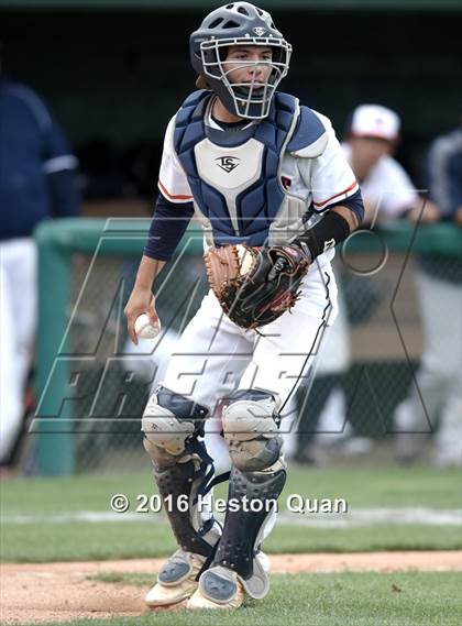 Thumbnail 2 in Roosevelt vs. De La Salle (Hard 9 National Classic) photogallery.