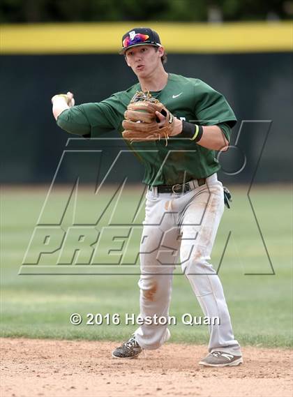 Thumbnail 1 in Roosevelt vs. De La Salle (Hard 9 National Classic) photogallery.