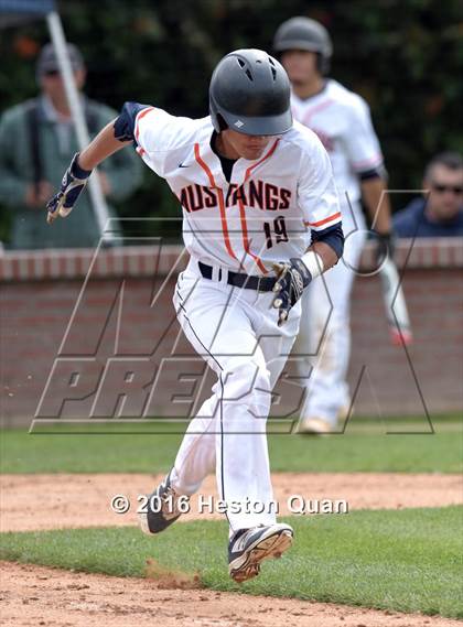 Thumbnail 1 in Roosevelt vs. De La Salle (Hard 9 National Classic) photogallery.