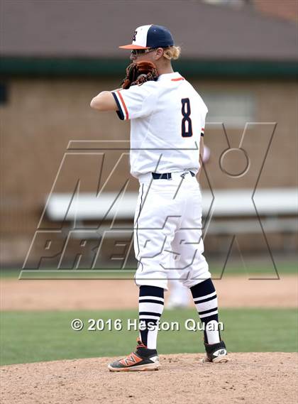 Thumbnail 2 in Roosevelt vs. De La Salle (Hard 9 National Classic) photogallery.