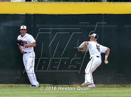 Thumbnail 3 in Roosevelt vs. De La Salle (Hard 9 National Classic) photogallery.