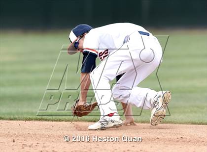 Thumbnail 1 in Roosevelt vs. De La Salle (Hard 9 National Classic) photogallery.