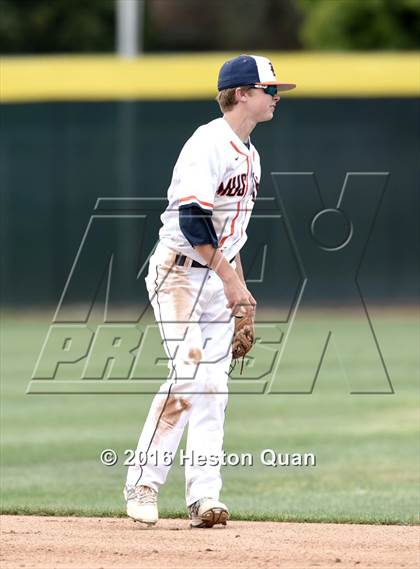 Thumbnail 1 in Roosevelt vs. De La Salle (Hard 9 National Classic) photogallery.