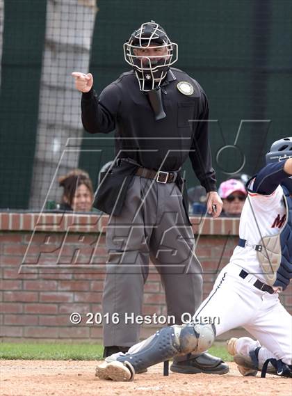 Thumbnail 2 in Roosevelt vs. De La Salle (Hard 9 National Classic) photogallery.