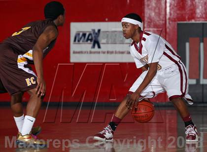 Thumbnail 2 in El Camino vs Downey (MaxPreps Holiday Classic) photogallery.
