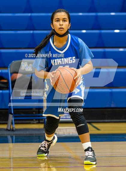 Thumbnail 2 in Newark Memorial vs Irvington (Newark Optimist Club Holiday Classic) photogallery.