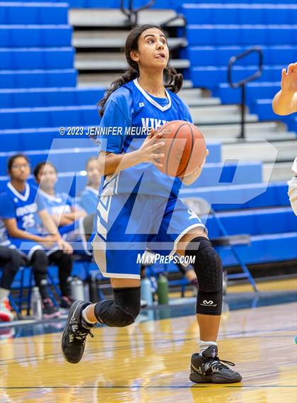 Thumbnail 2 in Newark Memorial vs Irvington (Newark Optimist Club Holiday Classic) photogallery.