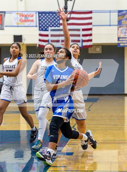 Thumbnail 3 in Newark Memorial vs Irvington (Newark Optimist Club Holiday Classic) photogallery.